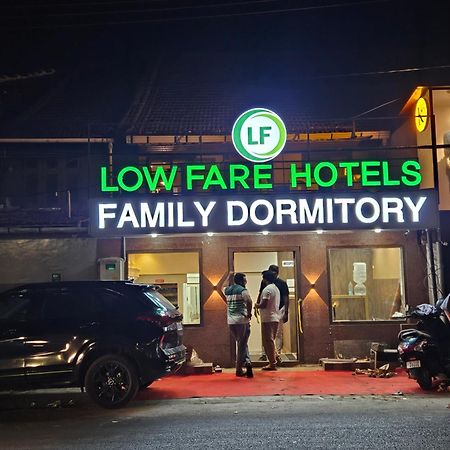 Lowfare Hotels Кожикод Екстериор снимка